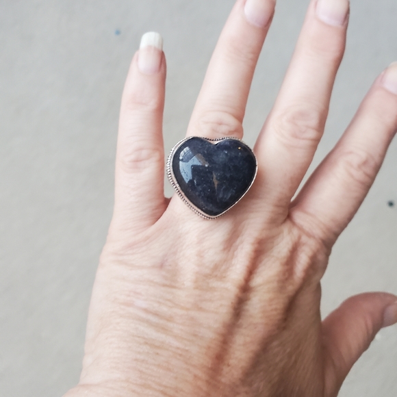New Huge Heart Shaped Iolite in Sunstone 925 Silver Ring. - Picture 6 of 16